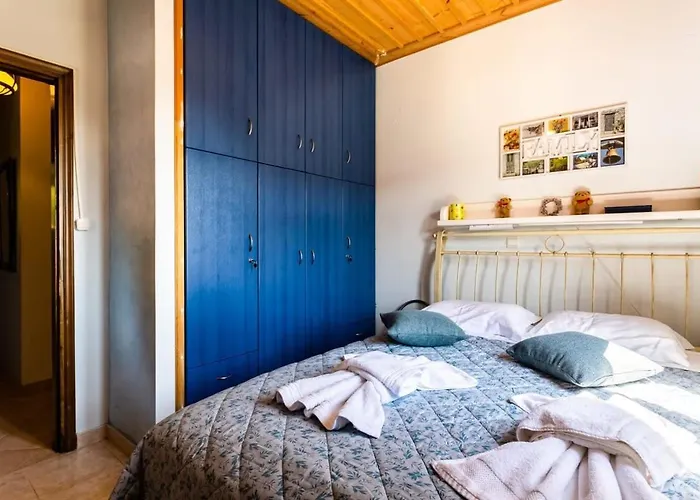 Stone - Comfy Mountain Getaway Apartment Stemnitsa